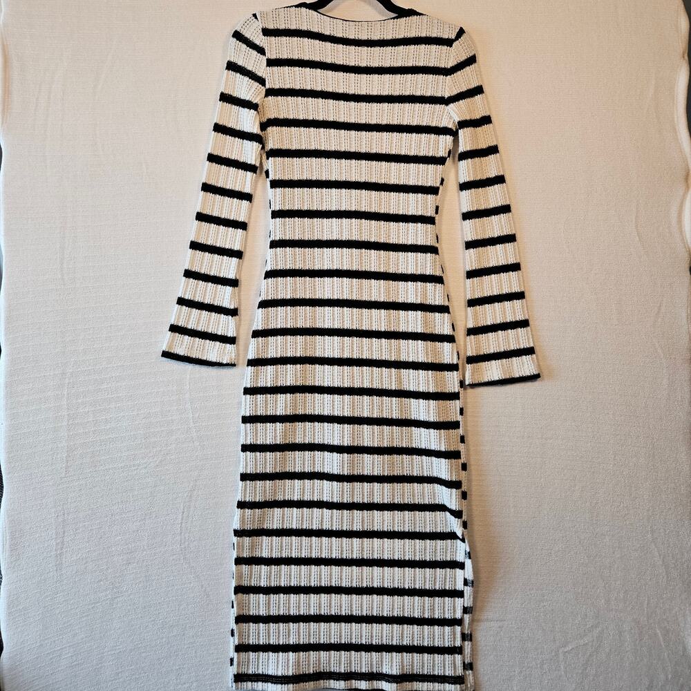 Intempo Cream and Black Sweater Dress Medium